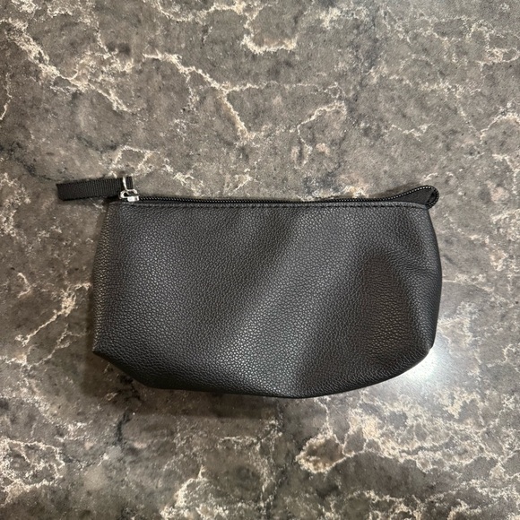 Travel Bag Set (4 Total) - Picture 3 of 9